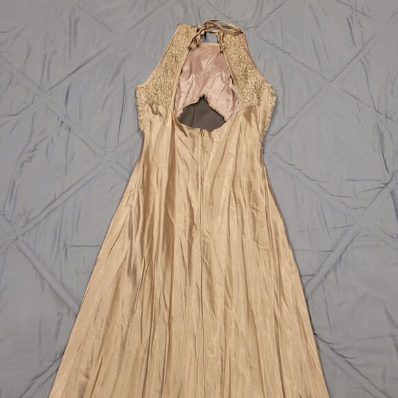 Blondie & Me By Linda Bernell Gold Evening Gown Size 9-10 Rayon & Acetate - Picture 7 of 12